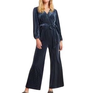 Ali & Jay Anthropolgie Blue Velvet Samantha Wide Leg Jumpsuit Size Medium